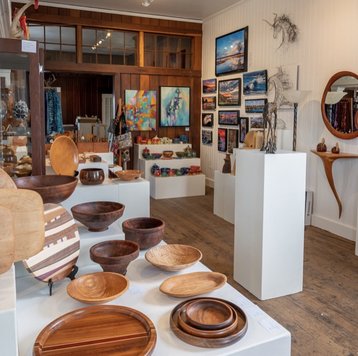 5 art galleries- highlight gallery- @highlightgallerymendo