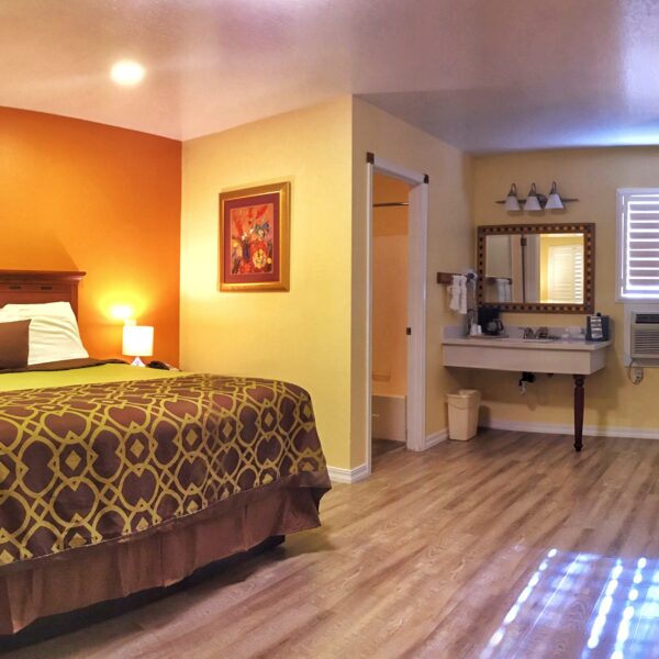1221 S Main St, Willits - CA, United States